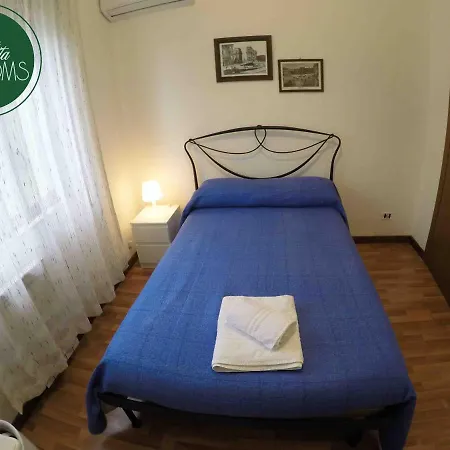 Bed and Breakfast La Casetta 4*
