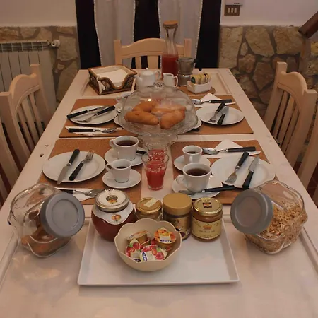 La Casetta Bed and Breakfast 4*