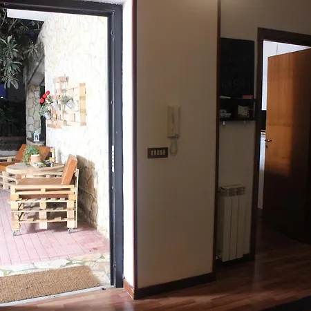 לינה וארוחת בוקר La Casetta פלרמו