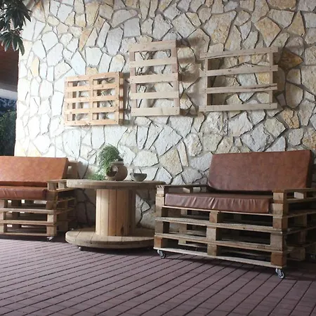 לינה וארוחת בוקר La Casetta 4*