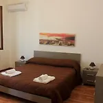 Bed & Breakfast La Casetta 4*