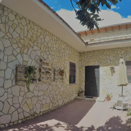 La Casetta Bed & Breakfast 4*