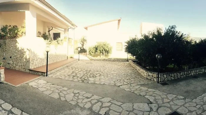 Nocleg ze śniadaniem La Casetta 4*